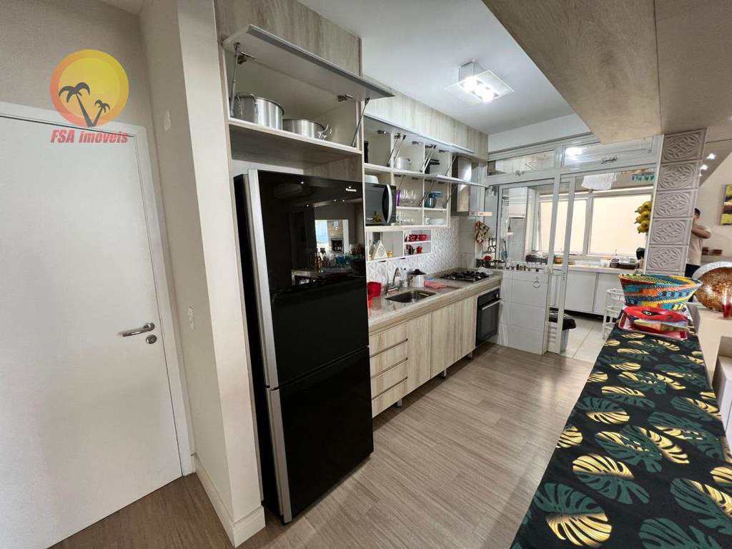 Apartamento em Bertioga, no bairro Centro