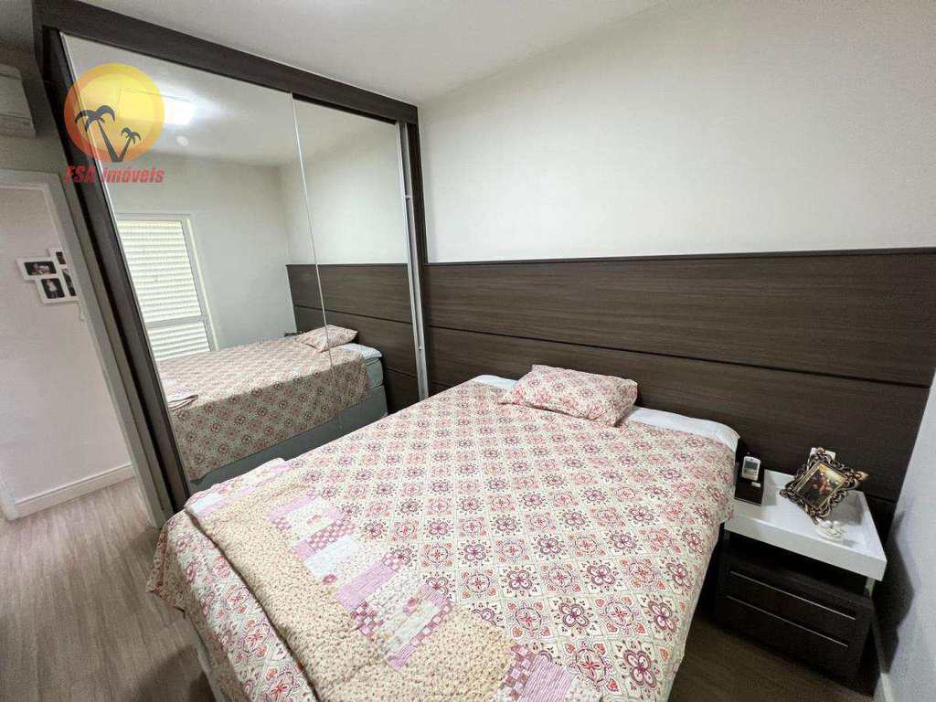 Apartamento em Bertioga, no bairro Centro