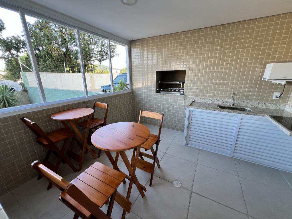 Apartamento em Bertioga, no bairro Centro