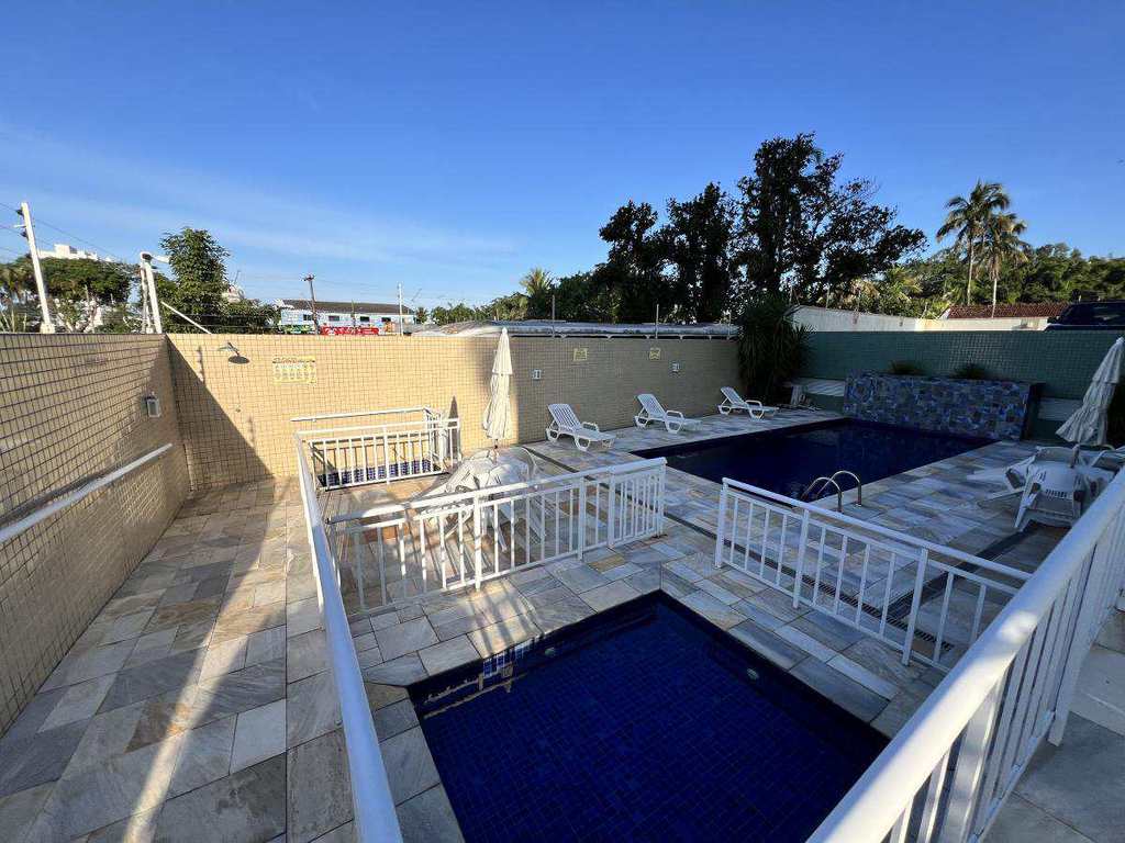 Apartamento em Bertioga, no bairro Centro