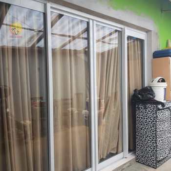 Casa em Bertioga, bairro Centro