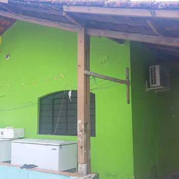 Casa em Bertioga, bairro Centro
