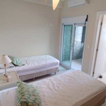 Cobertura em Bertioga, bairro Riviera
