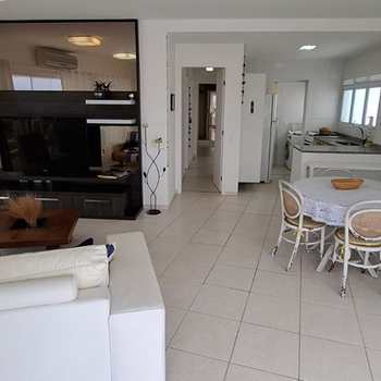 Cobertura em Bertioga, bairro Riviera