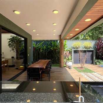 Casa em Bertioga, bairro Riviera