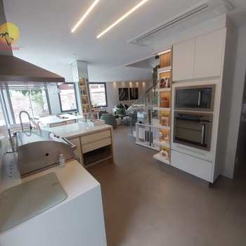 Casa em Bertioga, bairro Riviera