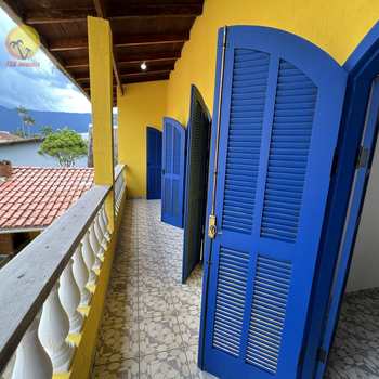 Casa em Bertioga, bairro Centro