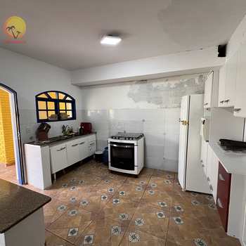 Casa em Bertioga, bairro Centro