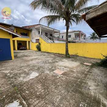 Casa em Bertioga, bairro Centro
