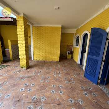 Casa em Bertioga, bairro Centro