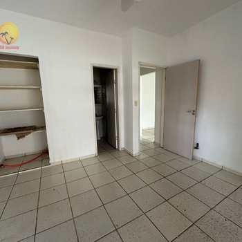 Casa em Bertioga, bairro Centro