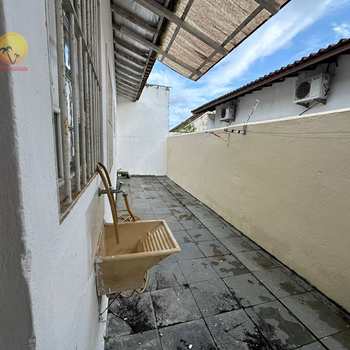 Casa em Bertioga, bairro Centro