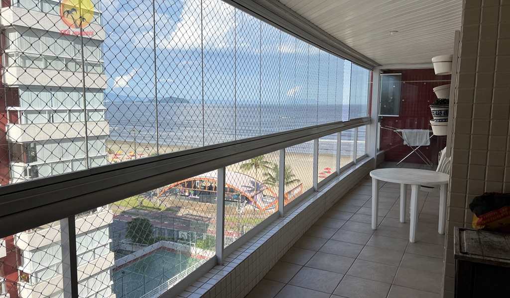 Apartamento em Bertioga, bairro Centro