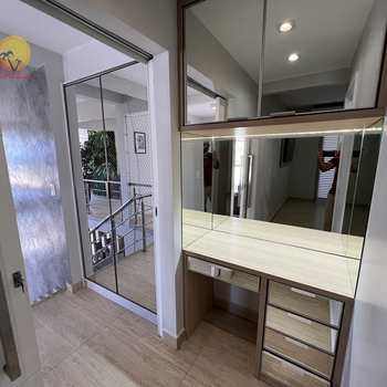 Apartamento em Bertioga, bairro Centro