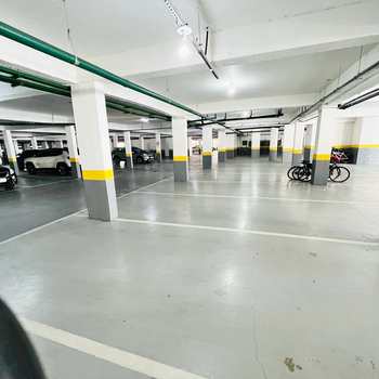 Apartamento em Bertioga, bairro Centro