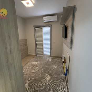 Apartamento em Bertioga, bairro Centro