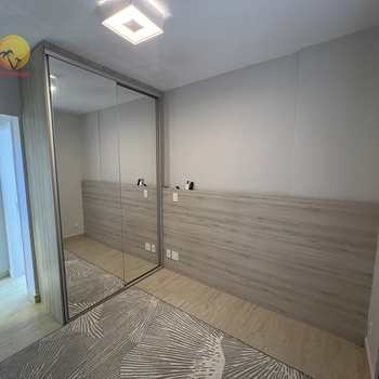 Apartamento em Bertioga, bairro Centro