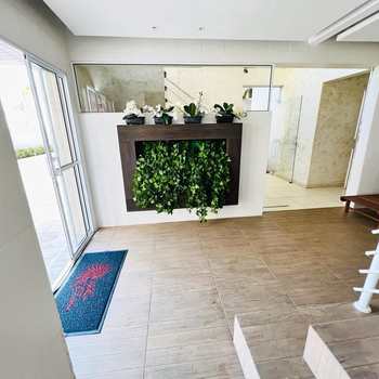 Apartamento em Bertioga, bairro Centro