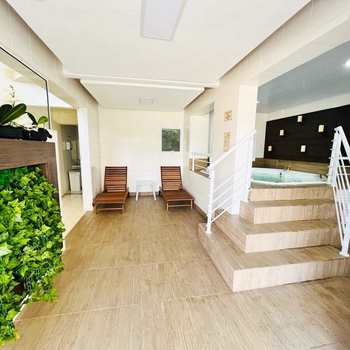 Apartamento em Bertioga, bairro Centro