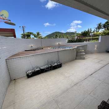 Apartamento em Bertioga, bairro Centro