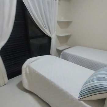 Apartamento em Bertioga, bairro Riviera