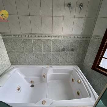 Casa de Condomínio em Bertioga, bairro Maitinga