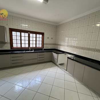 Casa de Condomínio em Bertioga, bairro Maitinga