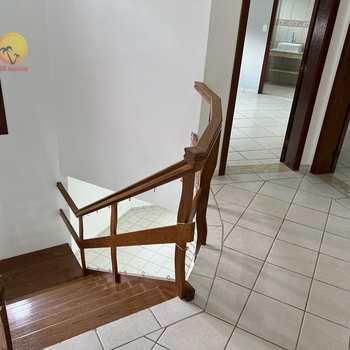 Casa de Condomínio em Bertioga, bairro Maitinga