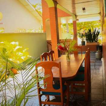 Casa em Bertioga, bairro Riviera