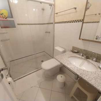 Apartamento em Bertioga, bairro Riviera