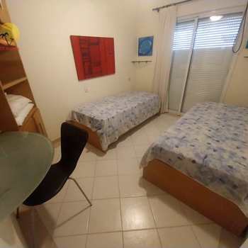 Apartamento em Bertioga, bairro Riviera