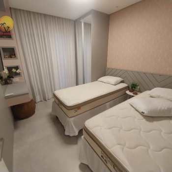 Apartamento em Bertioga, bairro Riviera