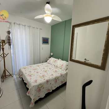 Apartamento em Bertioga, bairro Indaiá