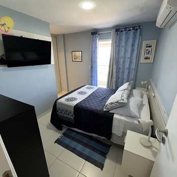 Apartamento em Bertioga, bairro Indaiá