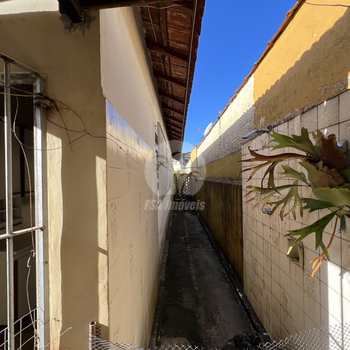 Casa em Bertioga, bairro Centro