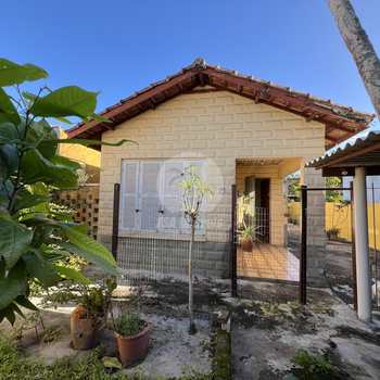 Casa em Bertioga, bairro Centro