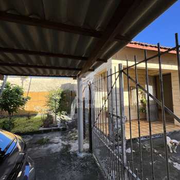 Casa em Bertioga, bairro Centro