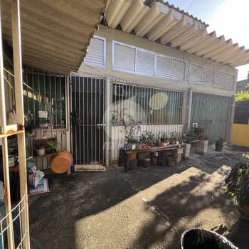Casa em Bertioga, bairro Centro