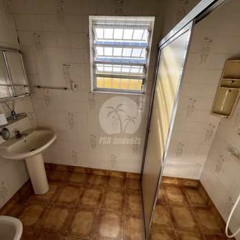 Casa em Bertioga, bairro Centro