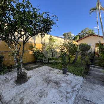 Casa em Bertioga, bairro Centro