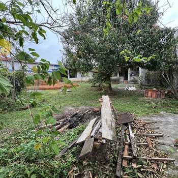 Casa em Bertioga, bairro Vista Linda