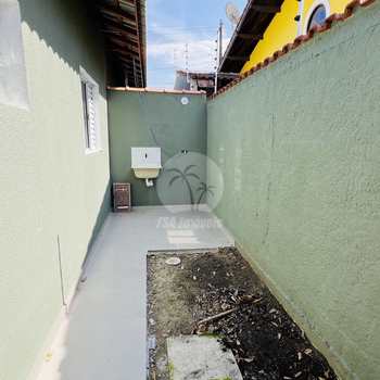 Casa em Bertioga, bairro Indaiá