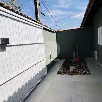 Casa em Bertioga, bairro Indaiá