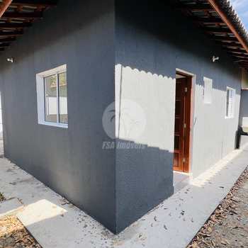 Casa em Bertioga, bairro Indaiá