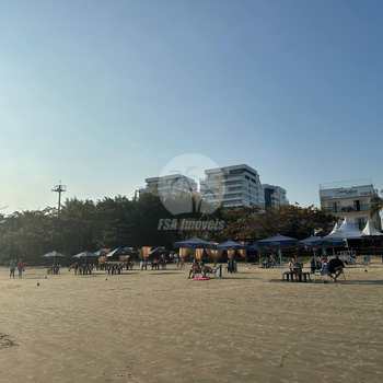 Casa em Bertioga, bairro Indaiá