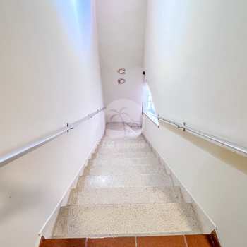 Casa em Bertioga, bairro Centro