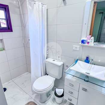 Casa em Bertioga, bairro Centro