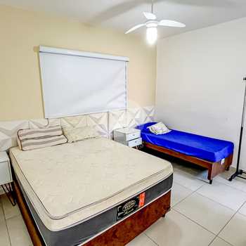 Casa em Bertioga, bairro Indaiá