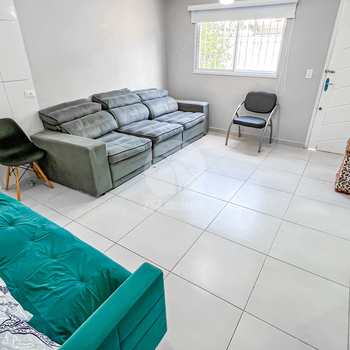 Casa em Bertioga, bairro Indaiá