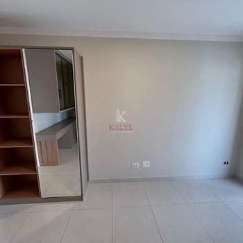 Apartamento em Praia Grande, bairro Guilhermina